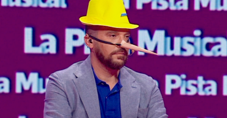 Julián Elfenbein hizo reír al estrenar nueva técnica para ayudar a participantes de Pasapalabra