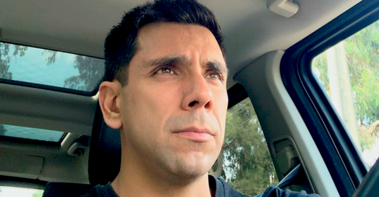 Juan Pablo Queraltó en la clínica tras sufrir violento asalto mientras se dirigía a Chilevisión