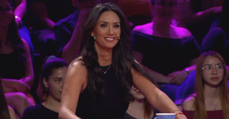 ¡Qué romántico! Pamela Díaz y Julián Elfenbein mostraron su amor en Pasapalabra