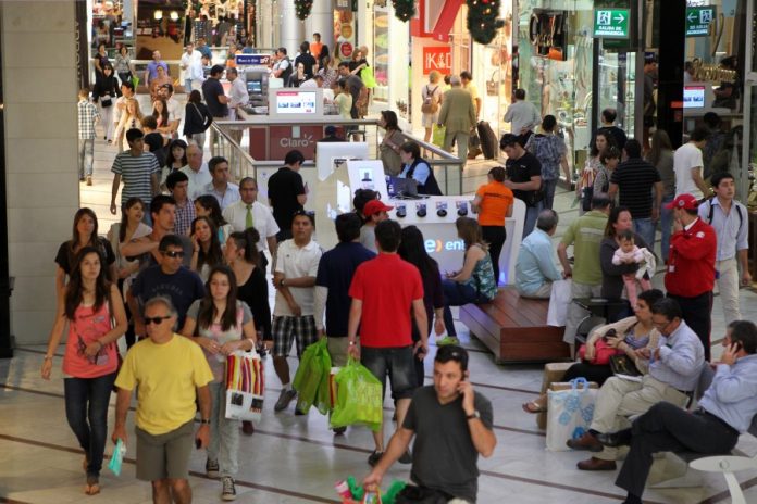 Imacec cayó un 3,3% en noviembre y es levemente mejor a lo que se esperaba