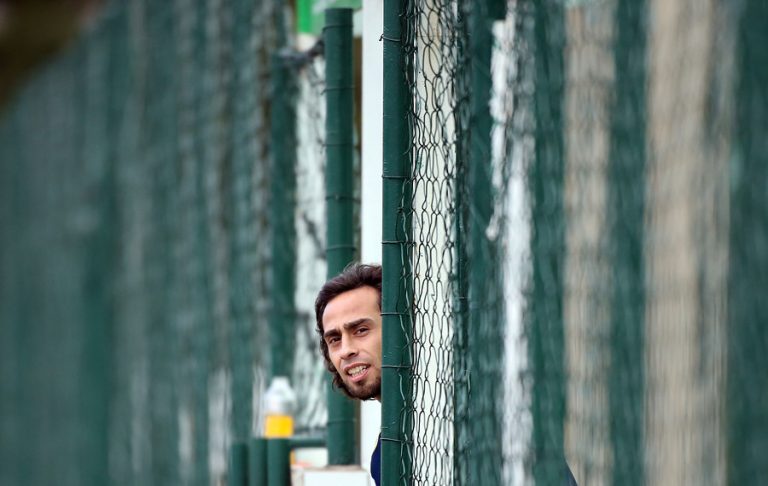 El detalle que impide que Jorge Valdivia selle su regreso al Palmeiras