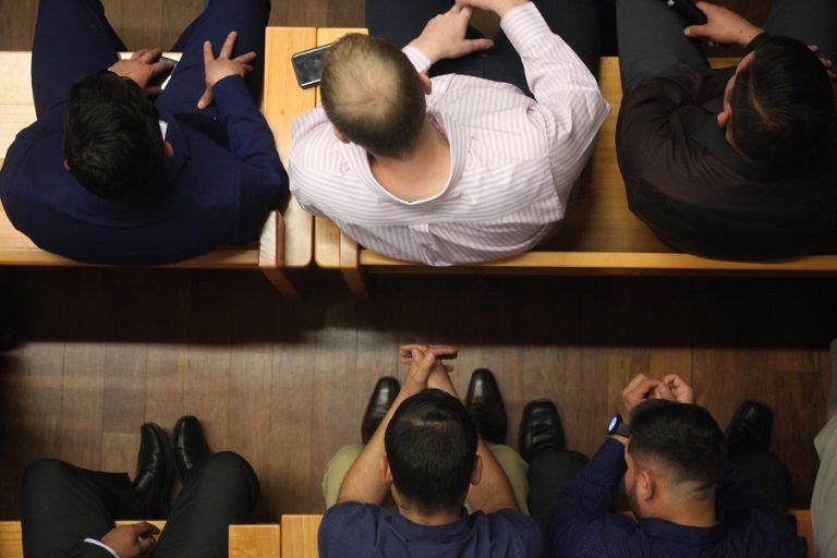 Tribunal descarta delito de torturas: Revocan prisión preventiva para Carabineros por caso Plaza de Ñuñoa