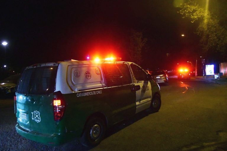 Carabinero resultó herido en un ojo por impacto de un proyectil en Lo Hermida