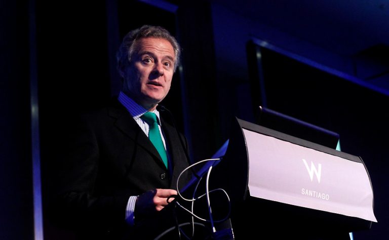 Rector UDD plantea que PSU pendientes se realicen en recintos militares