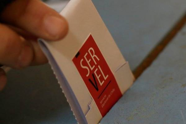 La campaña de Fundación Participa con figuras de la oposición que llama a movilizarse por una nueva Constitución