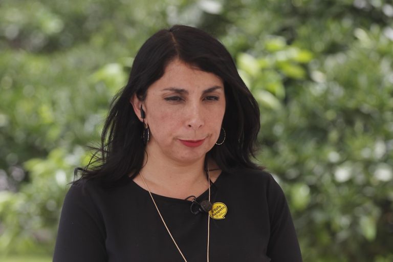 Funaron a Karla Rubilar en visita a hospital y ella respondió: 