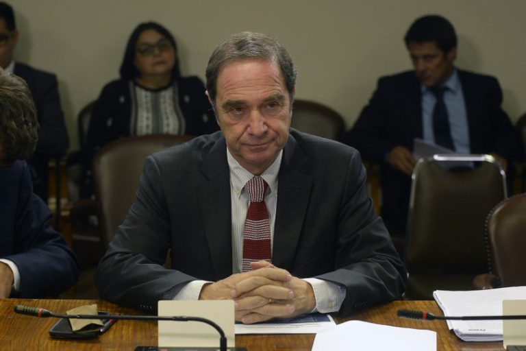 Ministro Larraín sobre querella del FA contra el gobierno por violaciones a los DD.HH: 