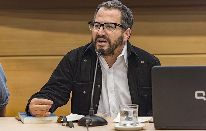 Patricio Fernández abandona funciones y propiedad en The Clinic para atender 