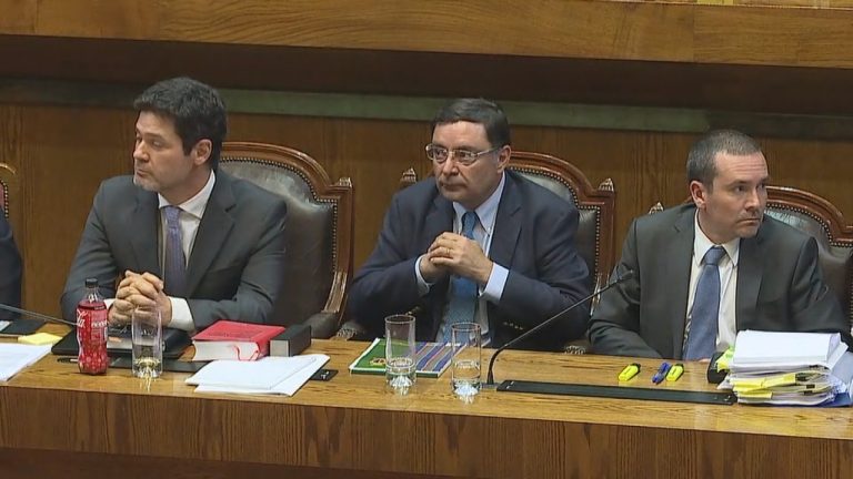 Aprueban acusación constitucional en contra del intendente Felipe Guevara