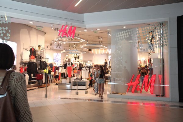 H&M Chile acuerda rebajar la jornada laboral de los trabajadores a 40 horas semanales