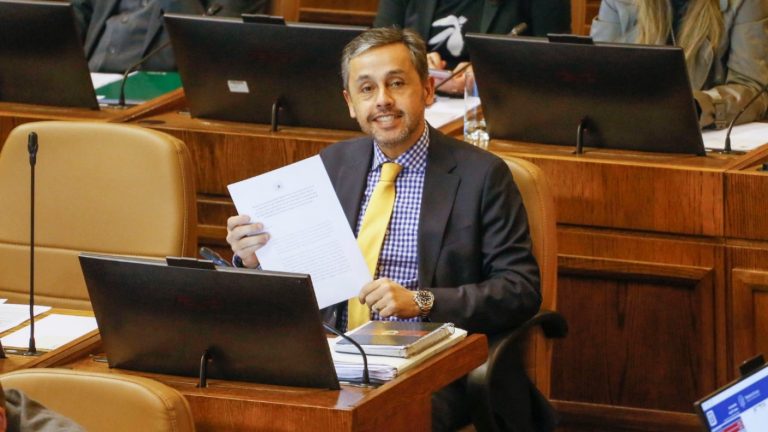 Diputado Durán (RN) encabeza campaña del mundo evangélico por la opción del NO a una nueva Constitución