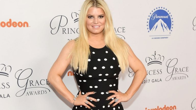 Jessica Simpson reveló que fue abusada sexualmente cuando tenía 6 años