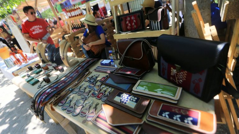 Conoce la plataforma digital que ayuda a las pymes a cobrar cuando no les pagan