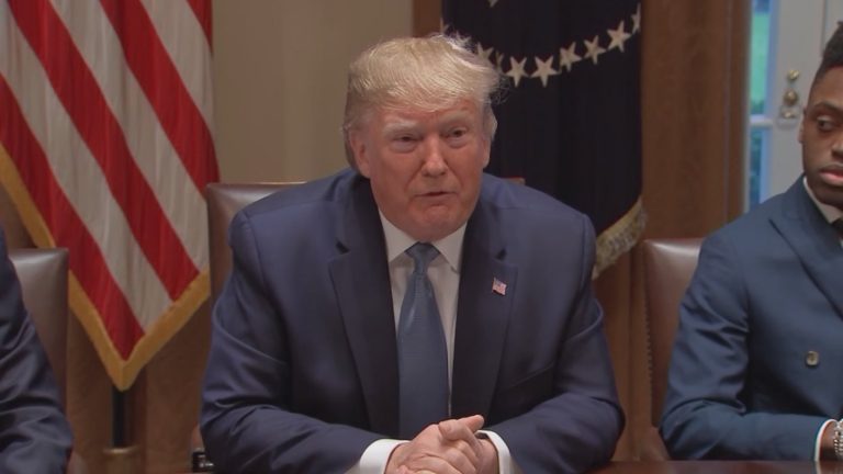 Impeachment contra Trump: Senado rechaza moción para citar testigos