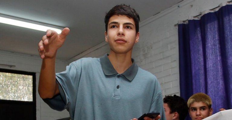 Vocero de la ACES Víctor Chanfreau quedaría fuera del proceso de admisión 2020