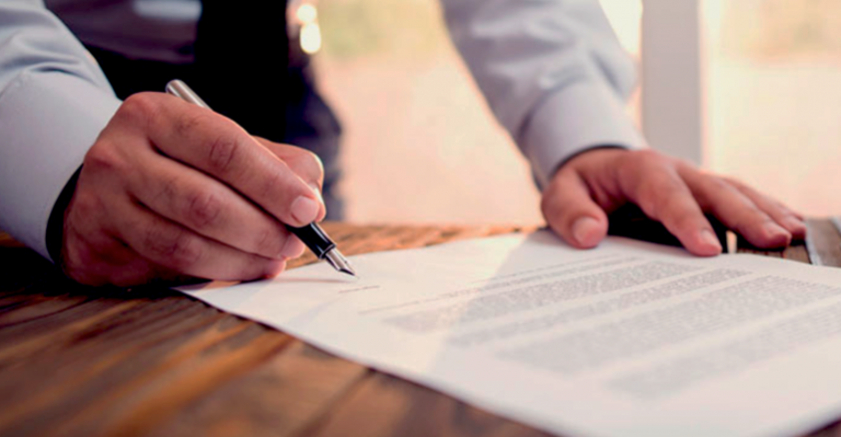 Acusan testamento falso: Familia se disputa por herencia de $2000 millones en la Araucanía