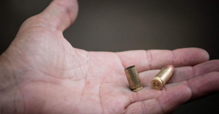 Guagua de 10 meses grave tras recibir bala loca en Puente Alto