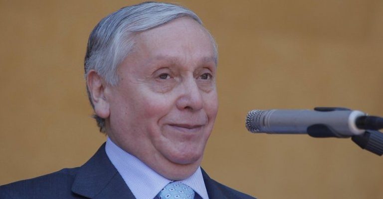 Obispo evangélico Eduardo Durán denunció millonario y violento robo en su parcela