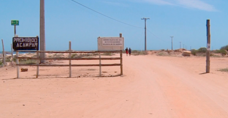 Cobros y bloqueos: Continúan irregularidades en acceso a playas chilenas