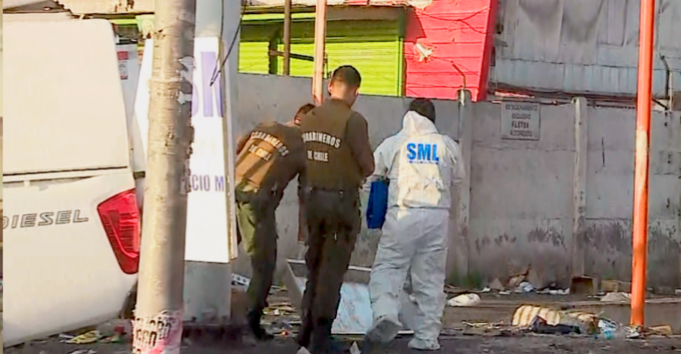 Un muerto y varios heridos de gravedad tras incendio de supermercado saqueado en San Ramón