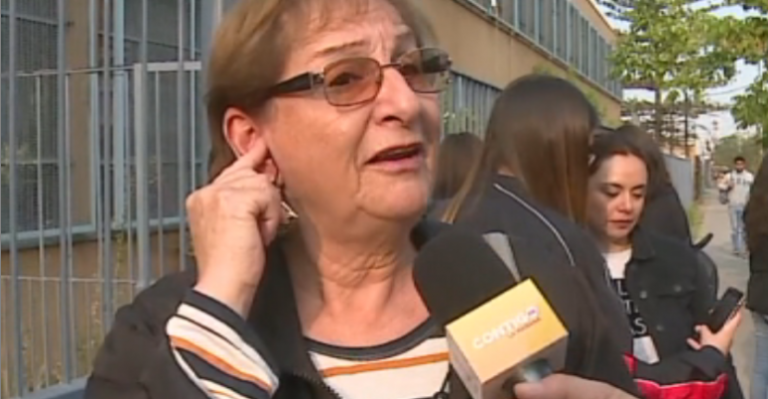 Simpática abuela llamó la atención del panel al entrevistar a su nieta previo a PSU