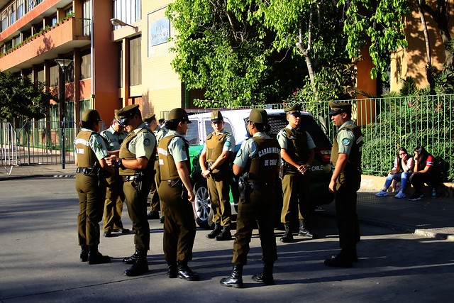 Una detenida tras incidentes aislados en Liceo Darío Salas en nueva jornada de la PSU