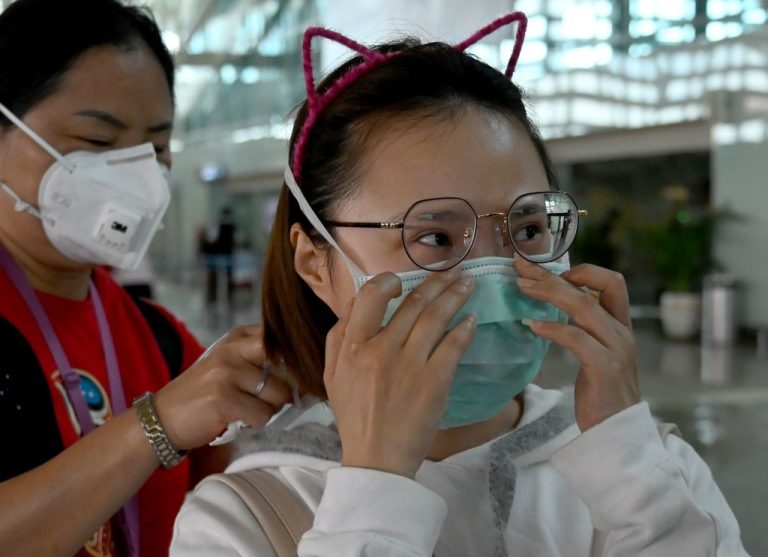 La cifra global de muertes por coronavirus de Wuhan superó a la del SARS con 813 fallecidos