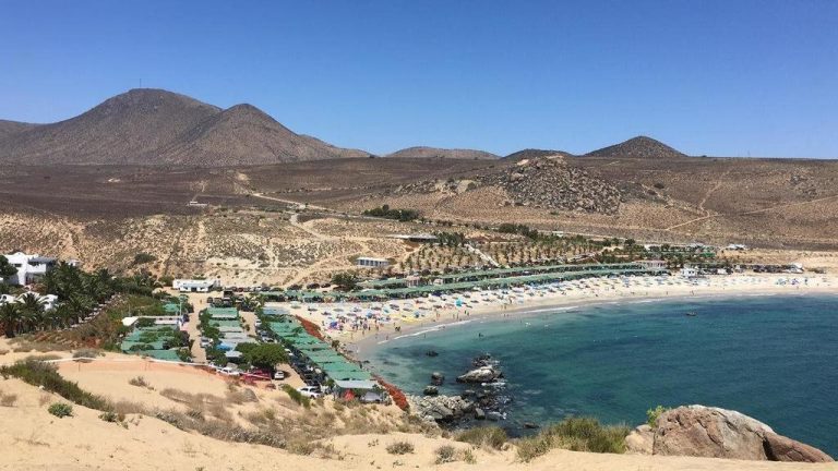 Playa Blanca de Coquimbo encabeza la lista: Estas son las 10 playas más denunciadas por falta de accesos