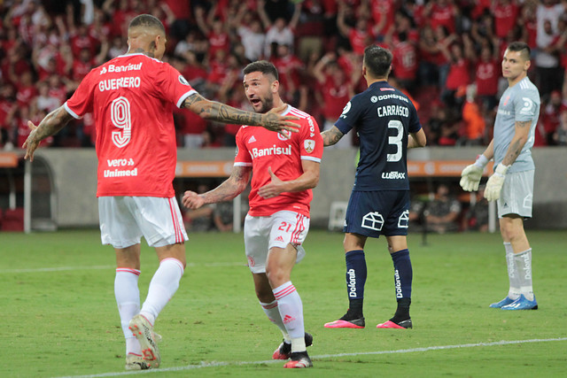 Inter de Porto Alegre eliminó a la U y terminó con su sueño de la Libertadores