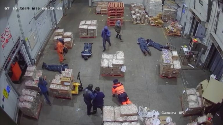 Fondero oficial del Estadio Nacional es acusado de asaltar frigorífico en San Antonio