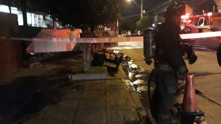Bus del Transantiago impacta contra una casa en Puente Alto