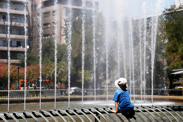Meteorología emite aviso por evento de altas temperaturas en cinco regiones del país