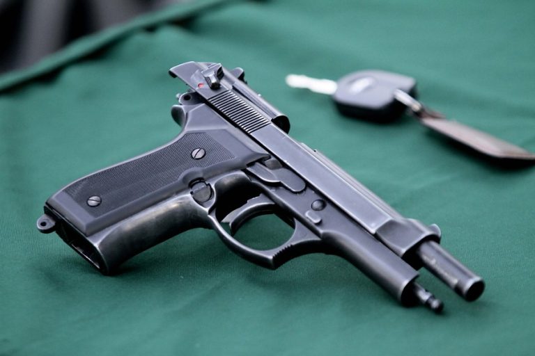 Robo de cajero automático en Cerrillos culminó con un intercambio de disparos entre delincuentes y Carabineros