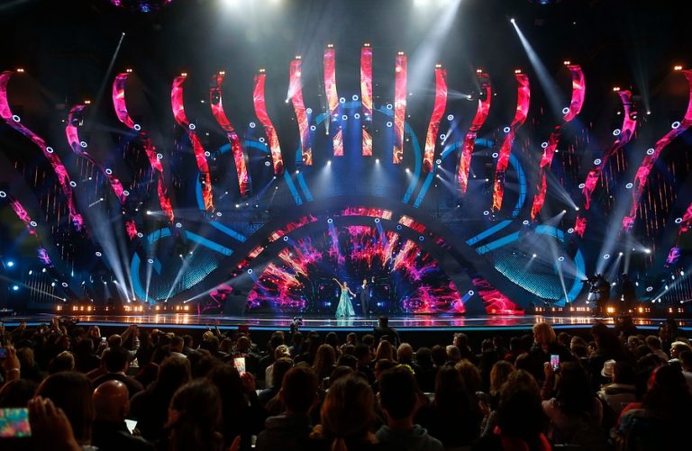 Sin obertura ni competencias folclórica e internacional: Así se vivió la noche inaugural del Festival de Viña 2020