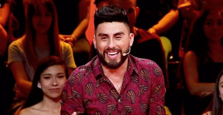 ¡Se enredó! Kanela se complicó al deletrear una simple palabra