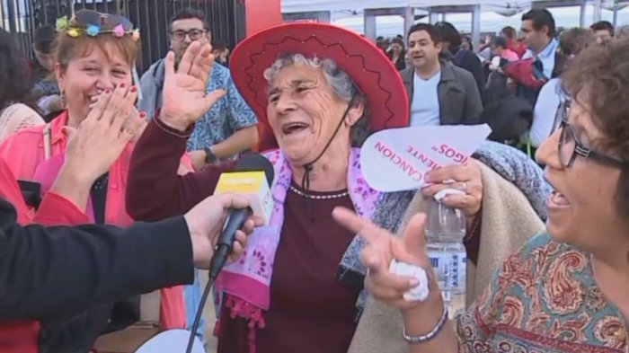 Disculpas, lágrimas y polémicas: Lo que no se vio de la tercera noche de Festival en Viña del Mar