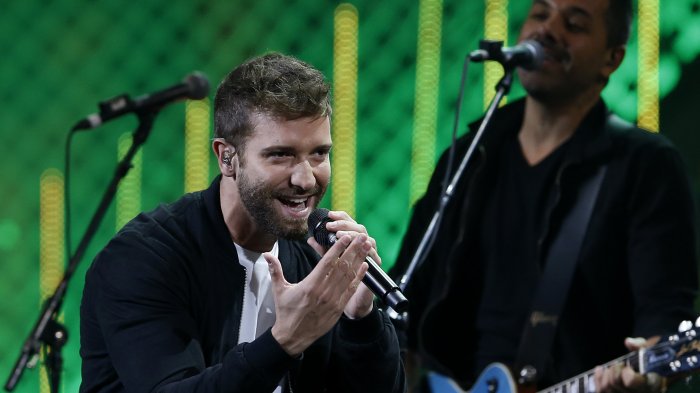 ¡Puro romanticismo: Los mejores memes que dejó la presentación de Pablo Alborán en Viña 2020
