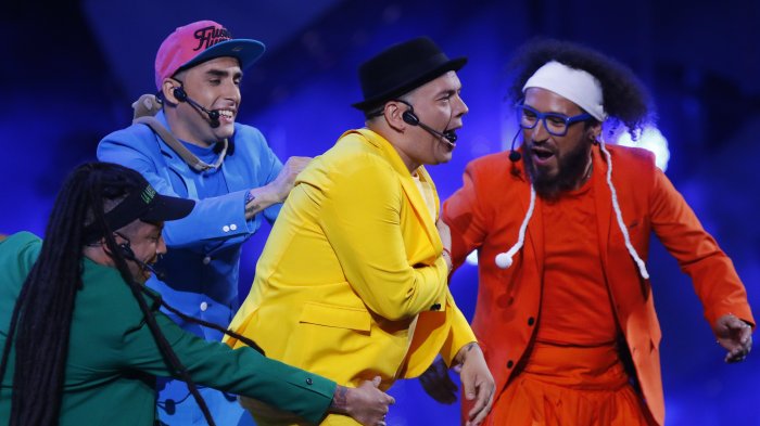 Revisa los mejores memes que dejó la rutina de Fusión Humor