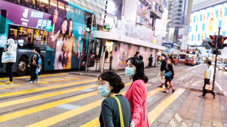 Van 259 muertos: Estiman que hasta 130 mil personas podrían estar infectadas en Wuhan por el coronavirus