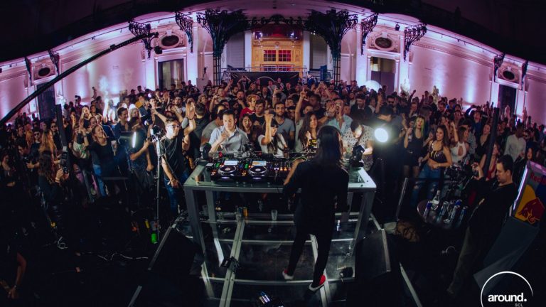 Estación Mapocho recibe a icónico dúo electrónico en festival “Around”