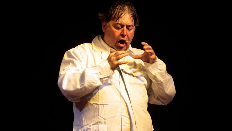 Che Copete rompió el silencio tras funa: 