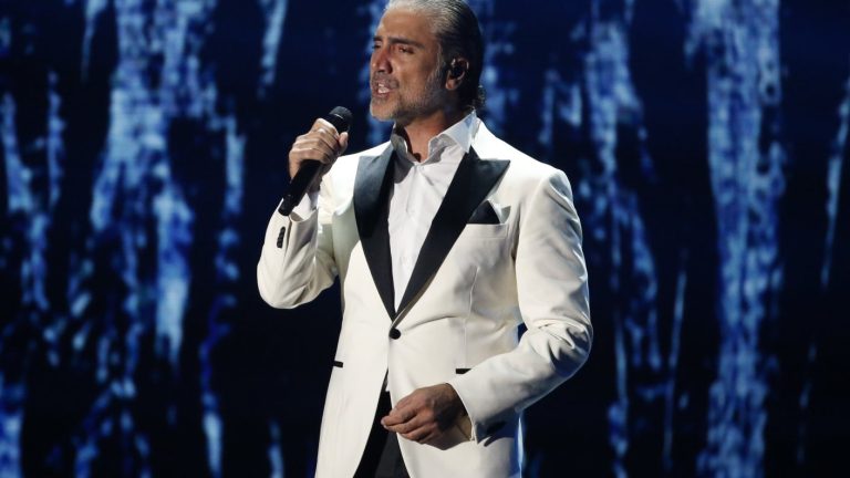 Alejandro Fernández lanza nuevo disco 100% mariachi