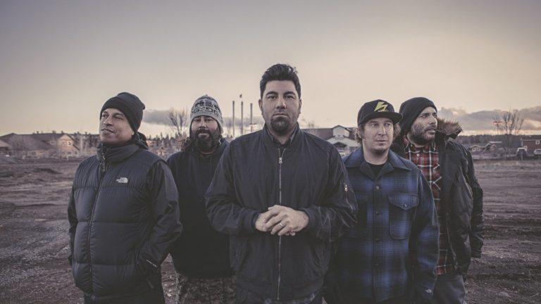 Deftones ya tendría mezclado su nuevo disco y esperan estrenarlo este año