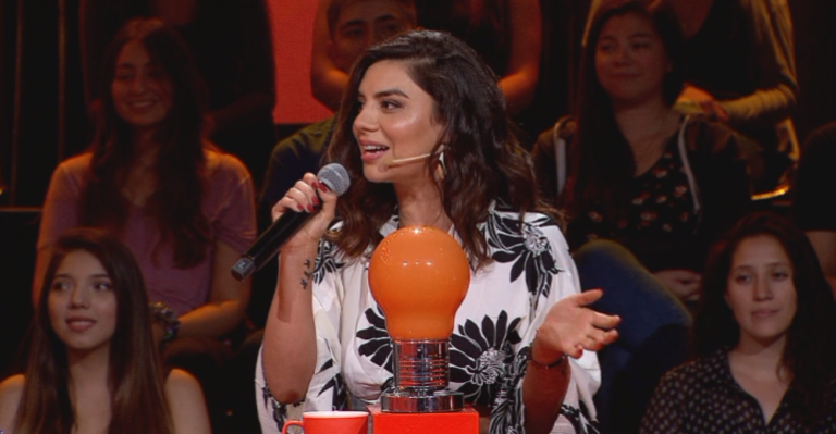 ¿Algo le apretó el pie?: El incomprendido talento musical de Kathy Contreras