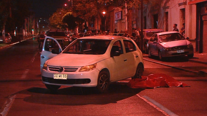 Un muerto tras encerrona a carabinero en Santiago Centro