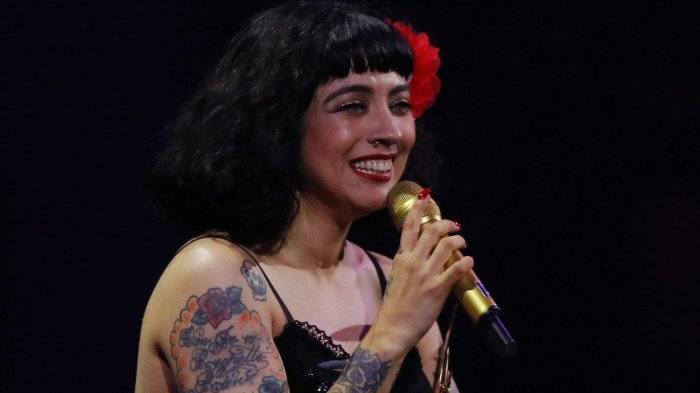 Los mejores memes que dejó la presentación de Mon Laferte en Viña 2020