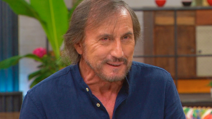 “Se me ponen los pelos de punta”: Carlos Pinto recibió carta con impactante historia paranormal