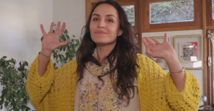 Hasta con perrita incluida: La asombrosa casa de Fernanda Urrejola en Ñuñoa