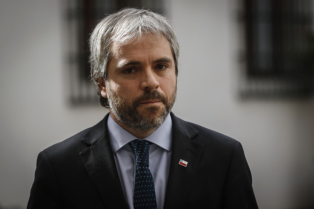 RD realiza primeros pasos para impulsar acusación constitucional contra Blumel