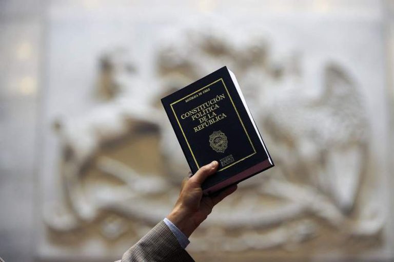 Encuesta Pulso Ciudadano: 69,6% afirma que votará por el Apruebo en el plebiscito constitucional